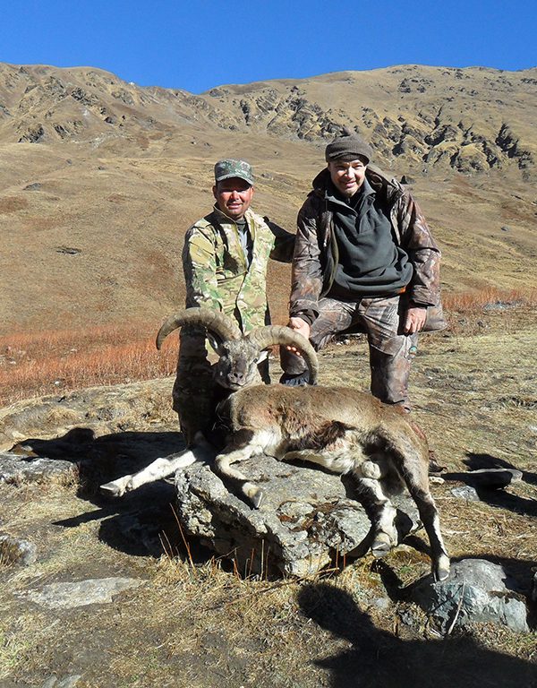 blueship-hunting-nepal